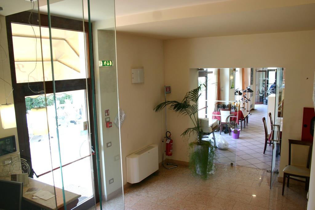 Hotel Moro Freoni سان بيترو في كاريانو المظهر الخارجي الصورة